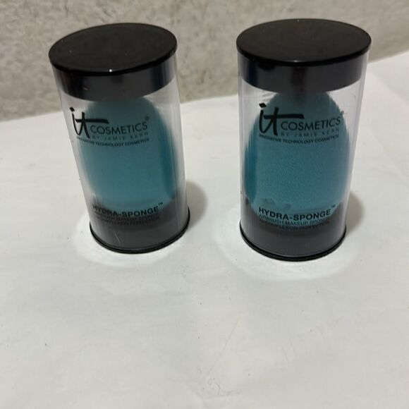 It Cosmetics Hydra Sponge Airbrush Makeup Sponge NEW lot 2 - Picture 2 of 3